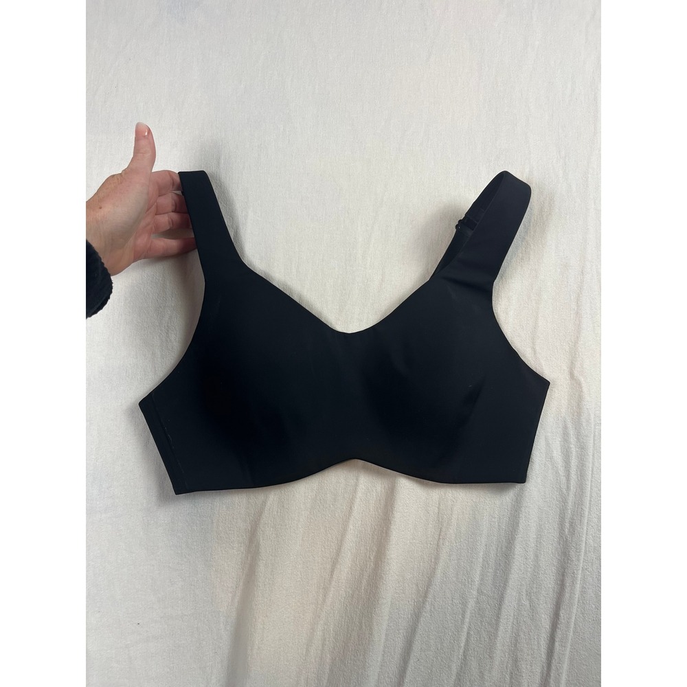 Athleta Ritual Bra Black Molded Cup Adjustable Strap Sports Bra 34C